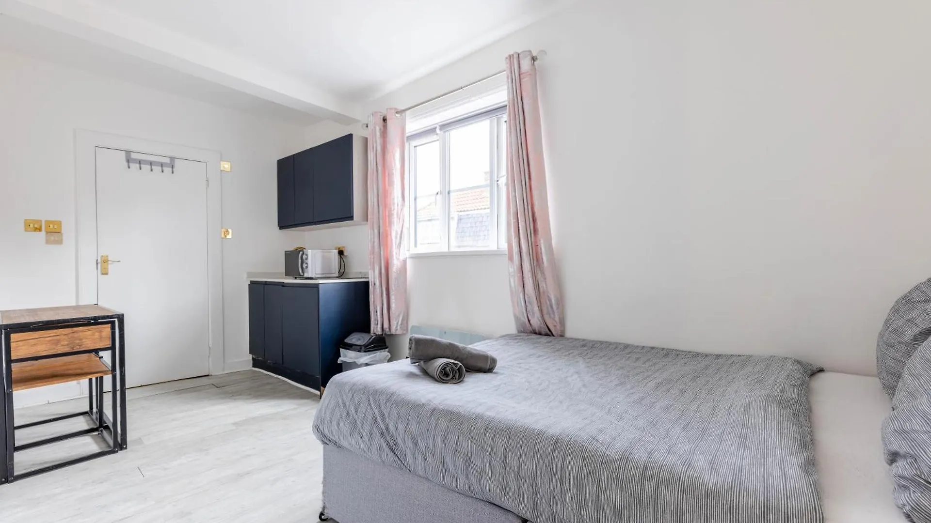 Apartment Hanbury Studios London